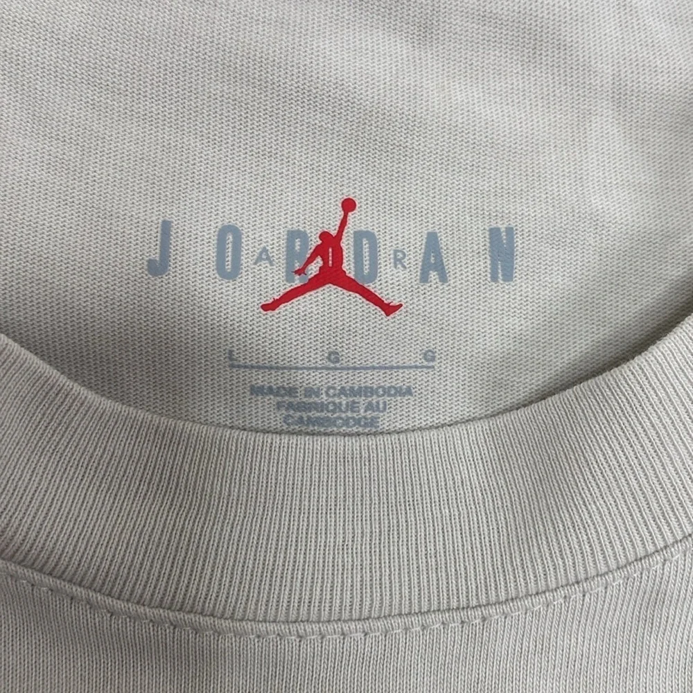 Air Jordan Flight Heritage Light Bone T-Shirt with Logo